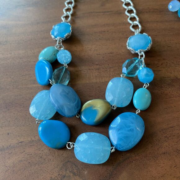 Silver necklace & pierced earrings set blue beads - Picture 4 of 5